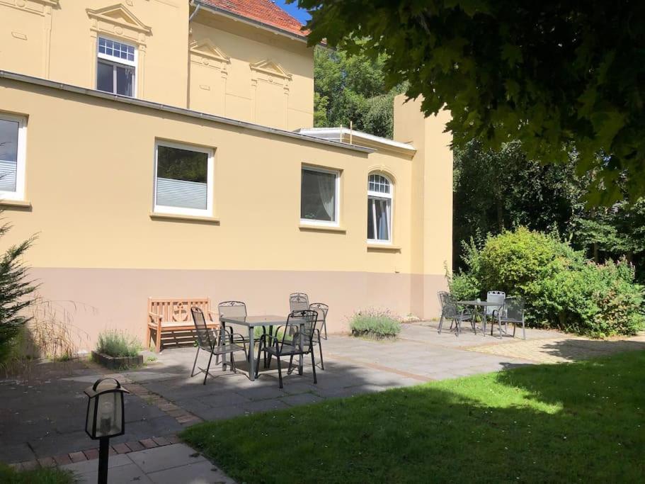 Emily'S Deichbude In Einer Historischen Villa In Dornumersiel Zewnętrze zdjęcie